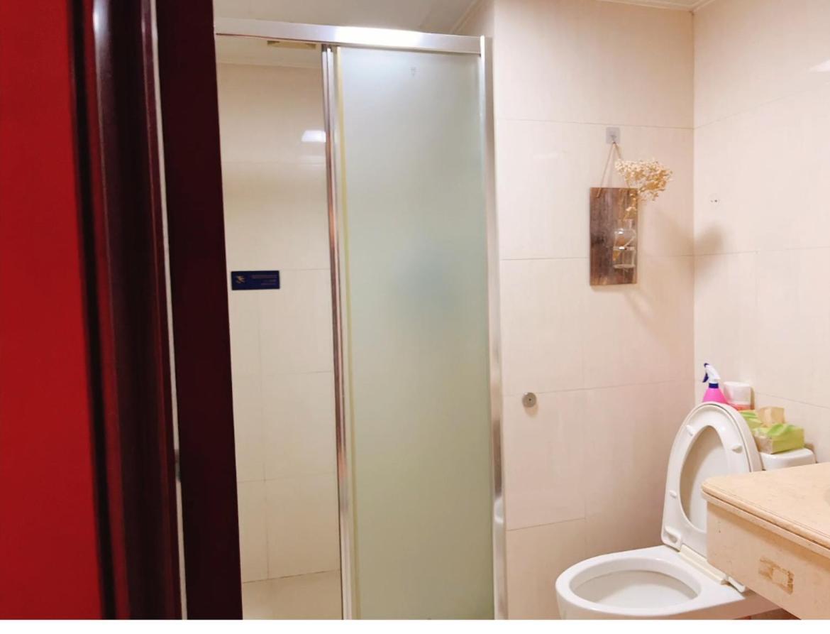 Yoyo Youth Apartment Гуанчжоу Экстерьер фото
