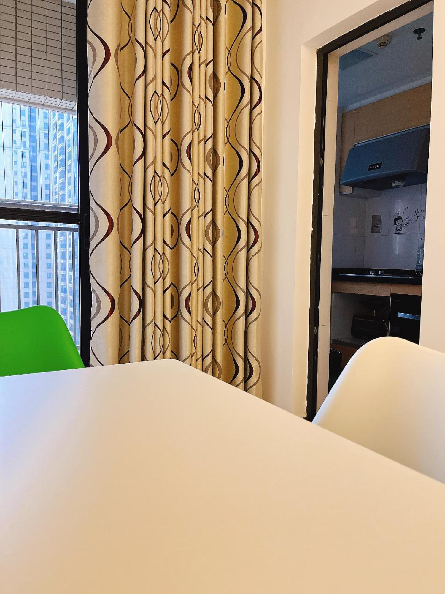 Yoyo Youth Apartment Гуанчжоу Экстерьер фото